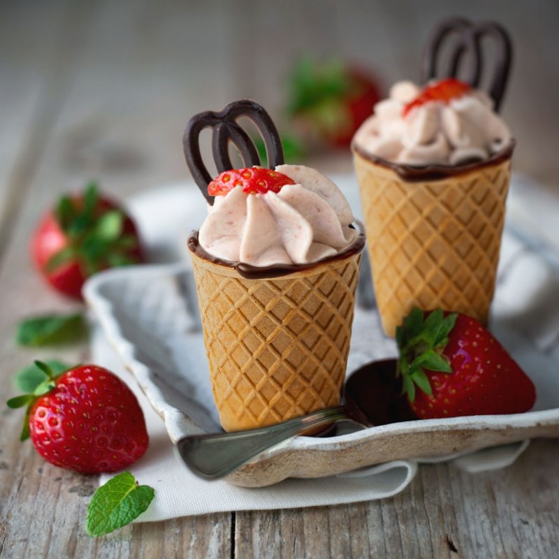 Chocup-Medim_Mousse-panna-e-fragole (1)